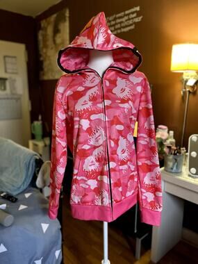 HOT PINK CAMOUFLAGE BAPE LIGHT WEIGHT JACKET-IN GREAT CONDITION!